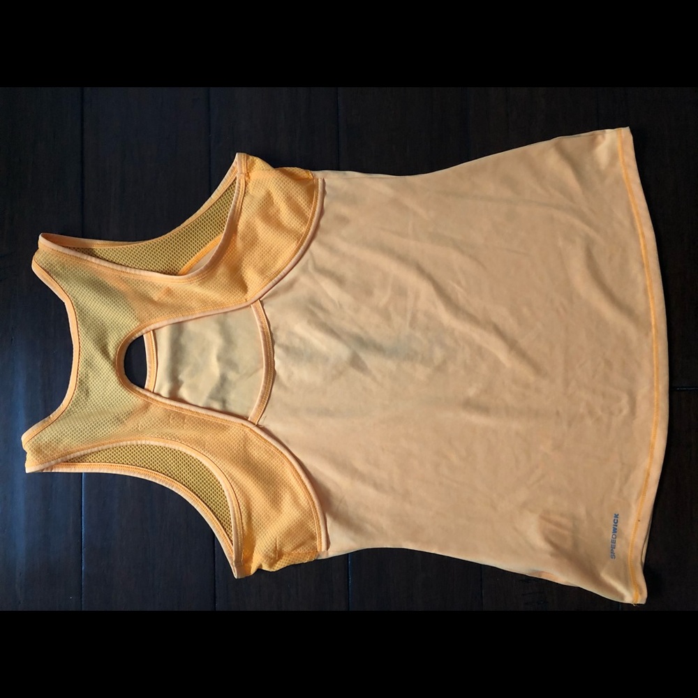 Cute Reebok tank - Picture 3 of 3